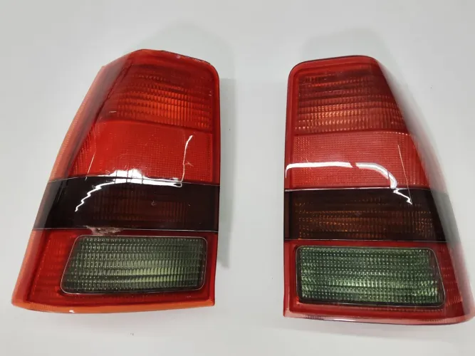 Lanterna original Kadett com detalhes