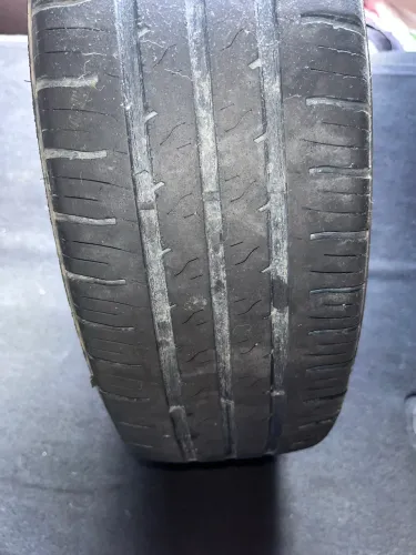 Par de Pneus Goodyear Assurance MaxLife 185/70 R14