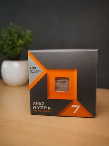 AMD Ryzen 7 7800X3D Lacrado
