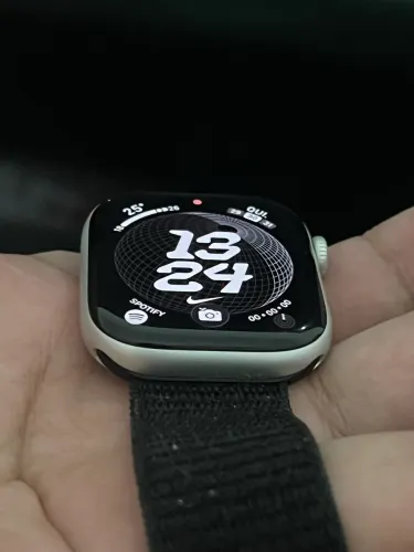 Apple Watch 10 46mm + pulseiras