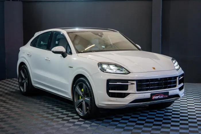 Porsche Cayenne Coupe E-hybrid 3.0 V6 462cv 2024