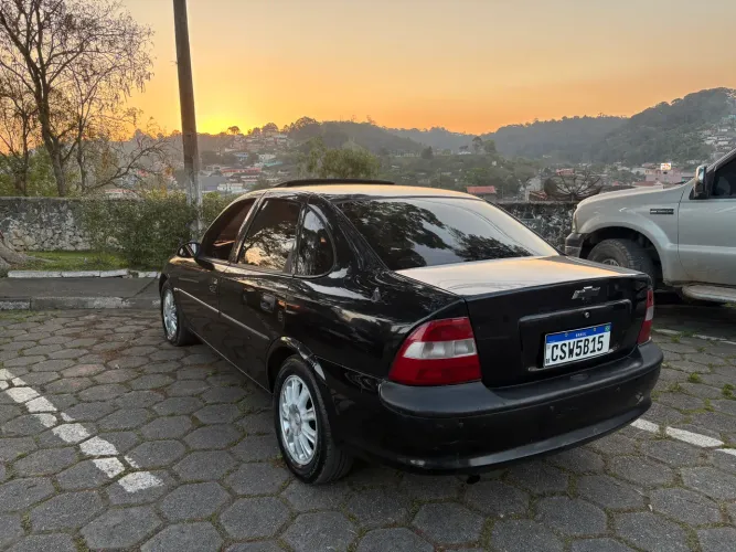 Chevrolet Vectra CD 2.2 16V / 2.0 16V Mec./aut. 1998
