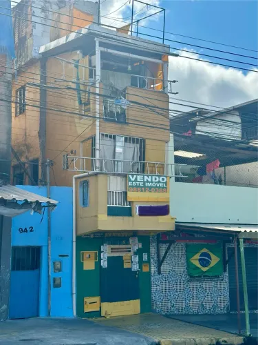Vendo casa em vila no bairro Cachoeirinha