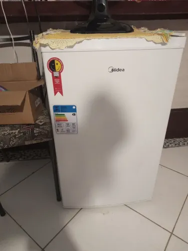 Frigobar midea
