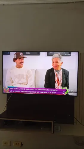 Vende-se TV Smart 50 polegadas LG