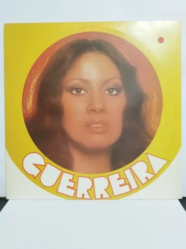LP Clara Nunes - Guerreira (Impecável-Encarte)