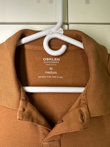 Camisa Osklen marrom . Tamanho M