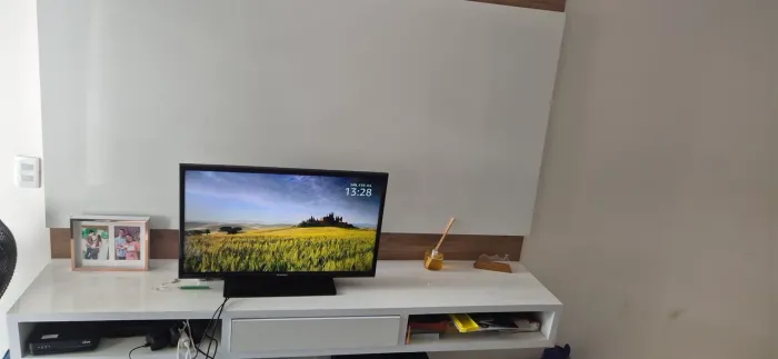 RHome Suspenso para Tvs de até 75"