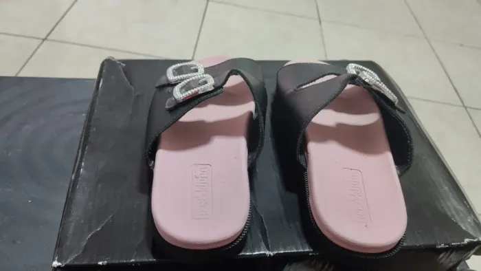 sandália estilo Birken da Molekinha, número 31 