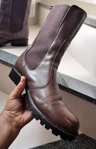 Bota tratorada couro marrom