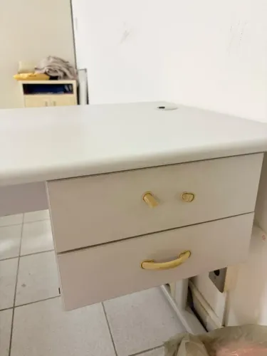 MESA DE ESCRITORIO
