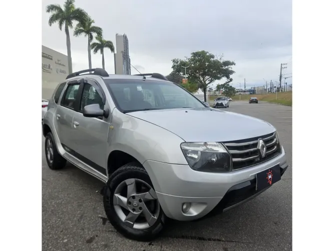 Renault Duster Dynamique 2.0 Hi-flex 16V Aut. 2015