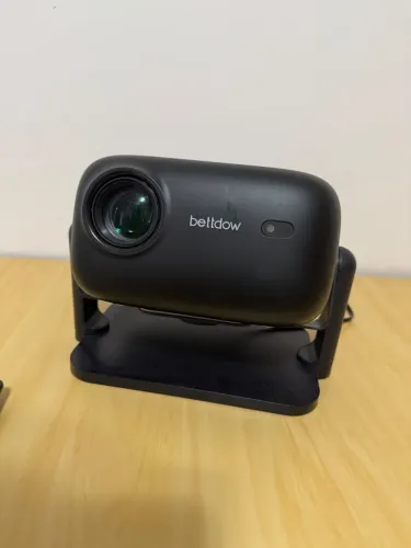 Projetor Bettdow 4K HDR10+ - AC1060