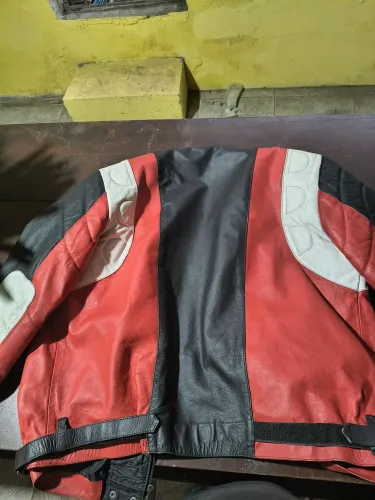 JAQUETA MASCULINA DE MOTOQUEIRO