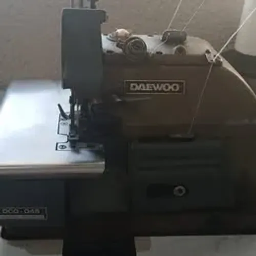 Máquina de Costura Overloque Industrial Daewoo, modelo DCO-045