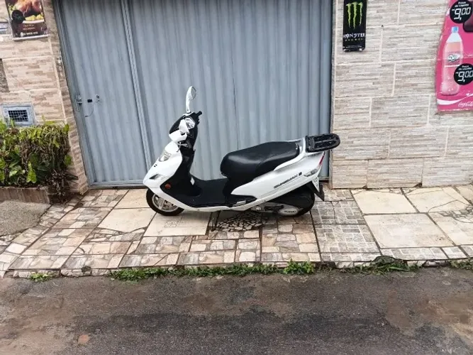 Burgman i 125