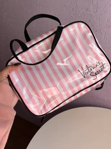 Necessaire de viagem original da Victoria's Secret.