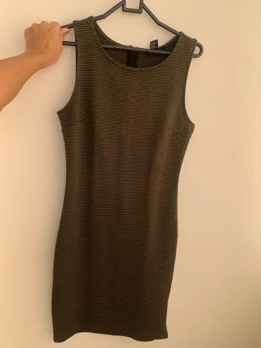 Vestido tubinho verde