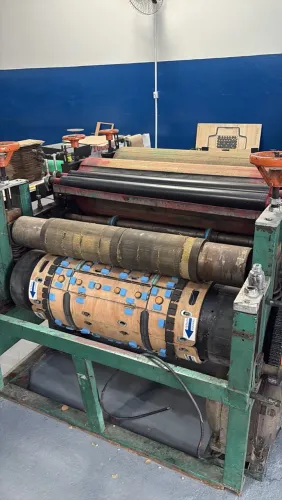 Impressora flexografica corte e vinco rotativa
