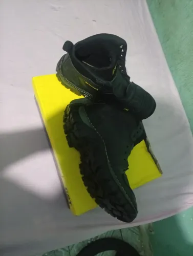 Vendo bota cartepilar 