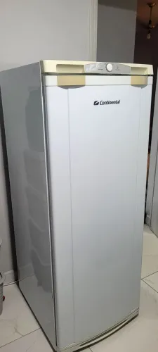 Geladeira Continental 270 Litros - Em Ótimo Estado