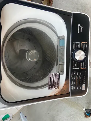 Máquina Midea 13kg