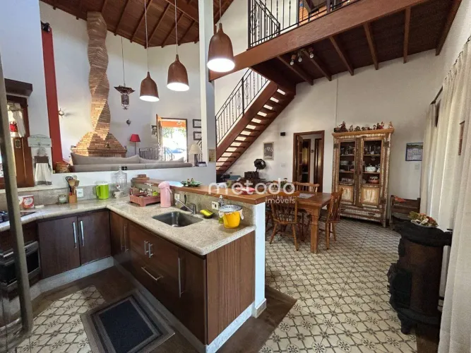 Casa com 3 quartos à venda, 292 m² por R$ 1.800.000 - Condomínio Residencial Alpes de Guar