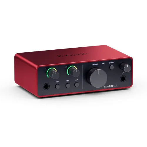 Focusrite solo 4 em perfeito estado de conservação e funcionamento 