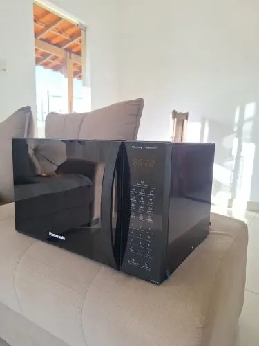 Microondas Panasonic 34 litros, 220v, nunca usado
