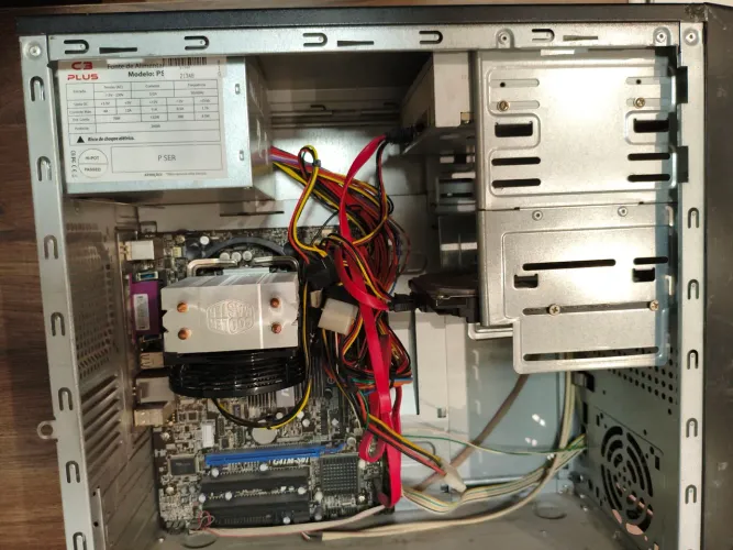 Cpu q9659 4gb ddr3 500hd