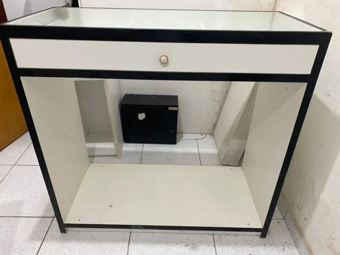 Vendo Ilha para lojas de roupas