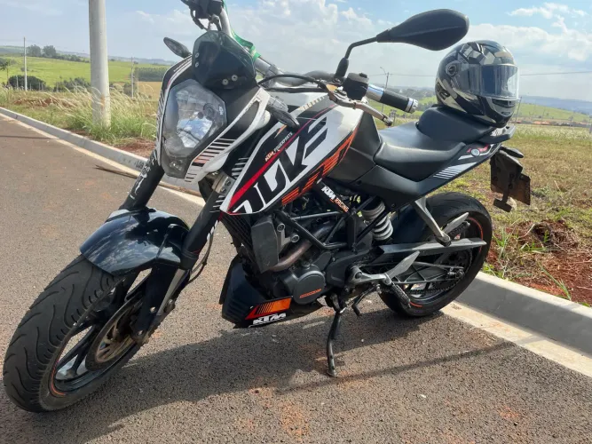 KTM Duke 200 2015 - Baixa KM e Documentação em Dia