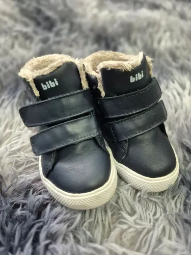 Tenis bota com pelo Bibi