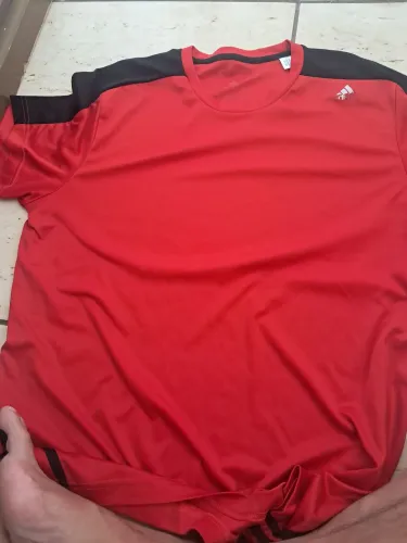 Camisa usada pra malhar