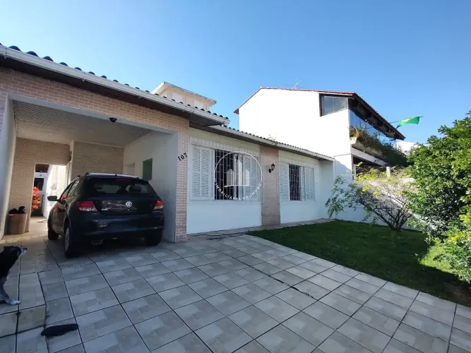 Casa 4 Quartos com 1 Suíte - Coqueiros - BRN