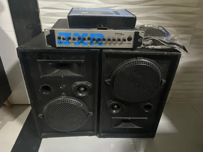 2 caixas de som e amplificador para sua igreja ou eventos
