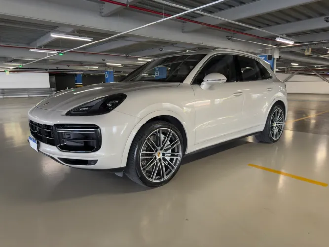 Porsche Cayenne Turbo 4.0 V8 550cv 2023