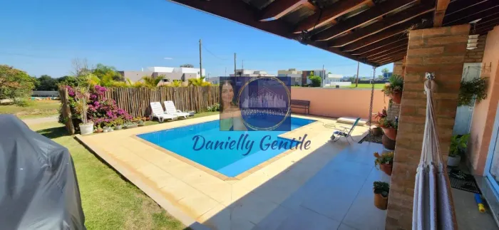 Casa Ninho Verde 2 | 3 Suítes, Piscina Climatizada e Energia Solar