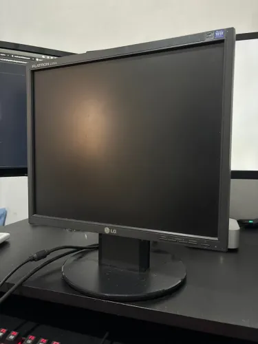 Monitor LG Flatron L1751s