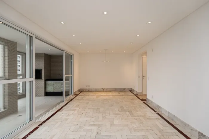 Apartamento para alugar com 3 quartos no Cristo Rei em Curitiba