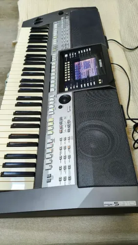 Teclado Yamaha Psr S910