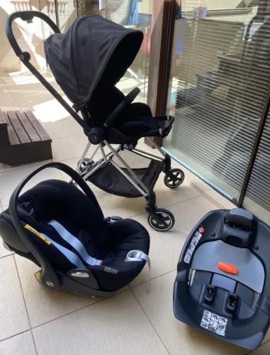 SUPER OPORTUNIDADE - carrinho e bebê conforto da CYBEX! 