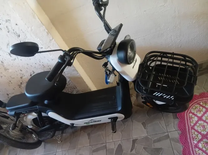 Scooter elétrica 500w com 6 meses de garantia usada apenas 4 meses nova perfeito estado