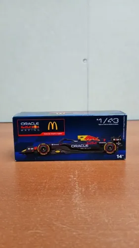 Miniatura Mcdonald's F1 Oracle Red Bull 1:43 DV00162*