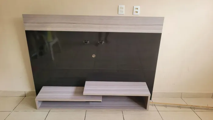 Painel Suspenso para TV 100% MDF