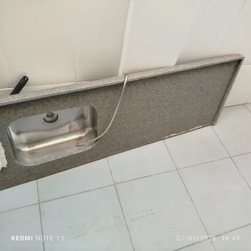 Pia de granito como Cuba inox 2,5 por 48 largura