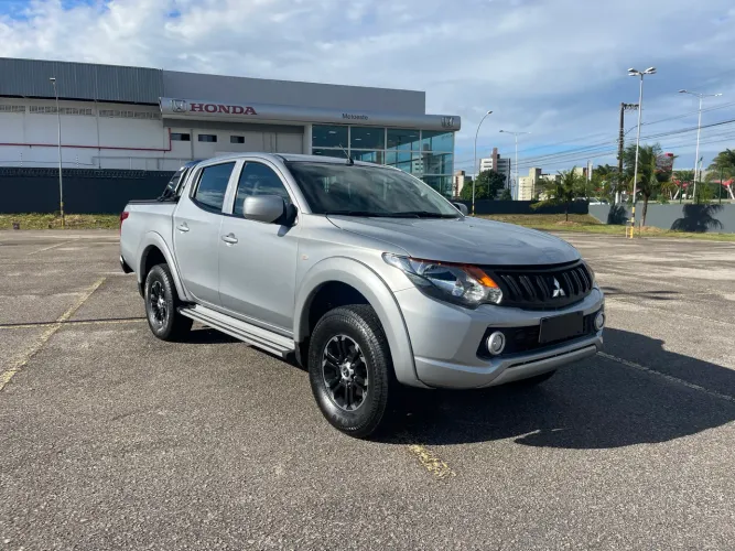 Mitsubishi L200 Triton Sport GL 2.4 Diesel 2023
