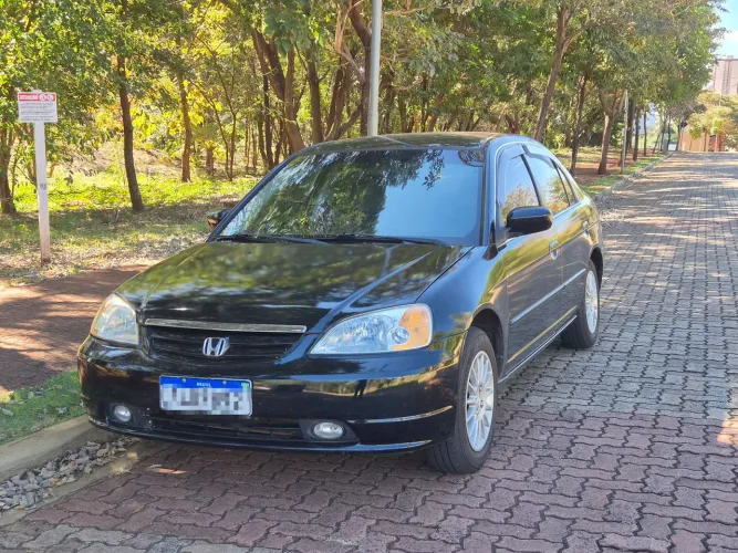 Honda Civic Sedan LX 1.7 16V 115cv Mec. 4P 2003