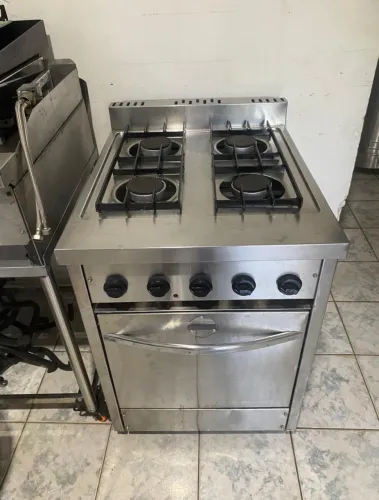 Fogão semi industrial com forno (INOX)