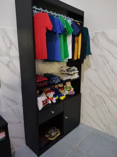 Cabideiro com Uma gaveta 100% MDF 